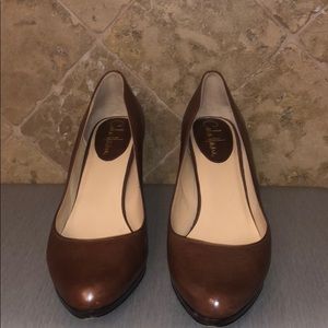 Used Cole Haan brown leather pumps